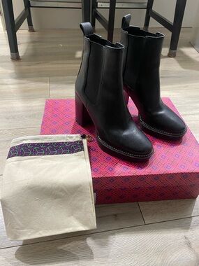 Tory Burch Black Leather Chelsea Ankle Boots